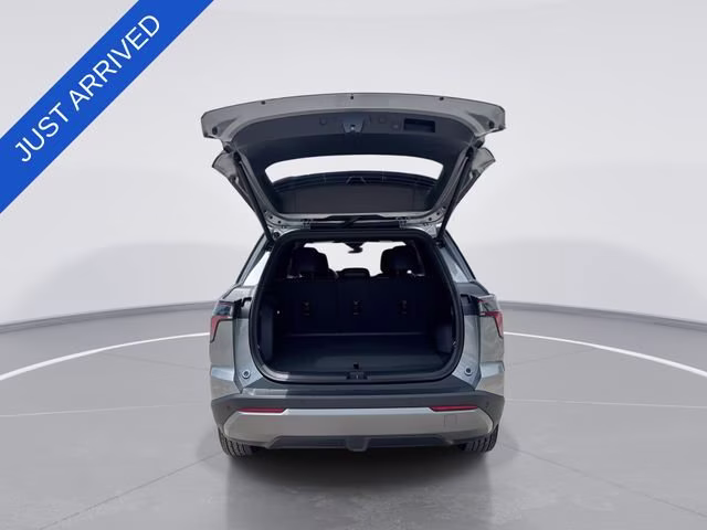 2026 Sterling Gray Metallic Chevrolet Equinox LT FWD SUV