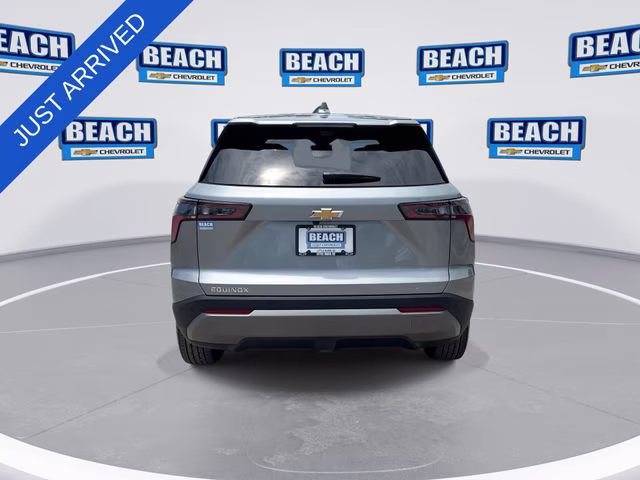 2026 Sterling Gray Metallic Chevrolet Equinox LT FWD SUV