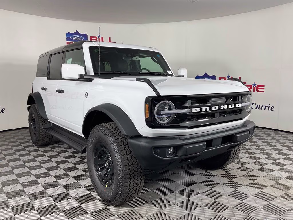 2026 Oxford White Ford Bronco Outer Banks 4X4 SUV