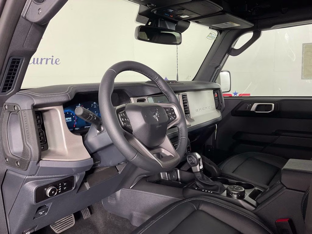 2026 Oxford White Ford Bronco Outer Banks 4X4 SUV