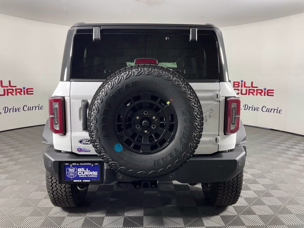 2026 Oxford White Ford Bronco Outer Banks 4X4 SUV