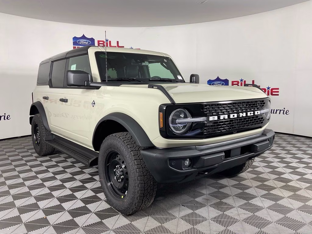 2026 Desert Sand Ford Bronco Outer Banks 4X4 SUV