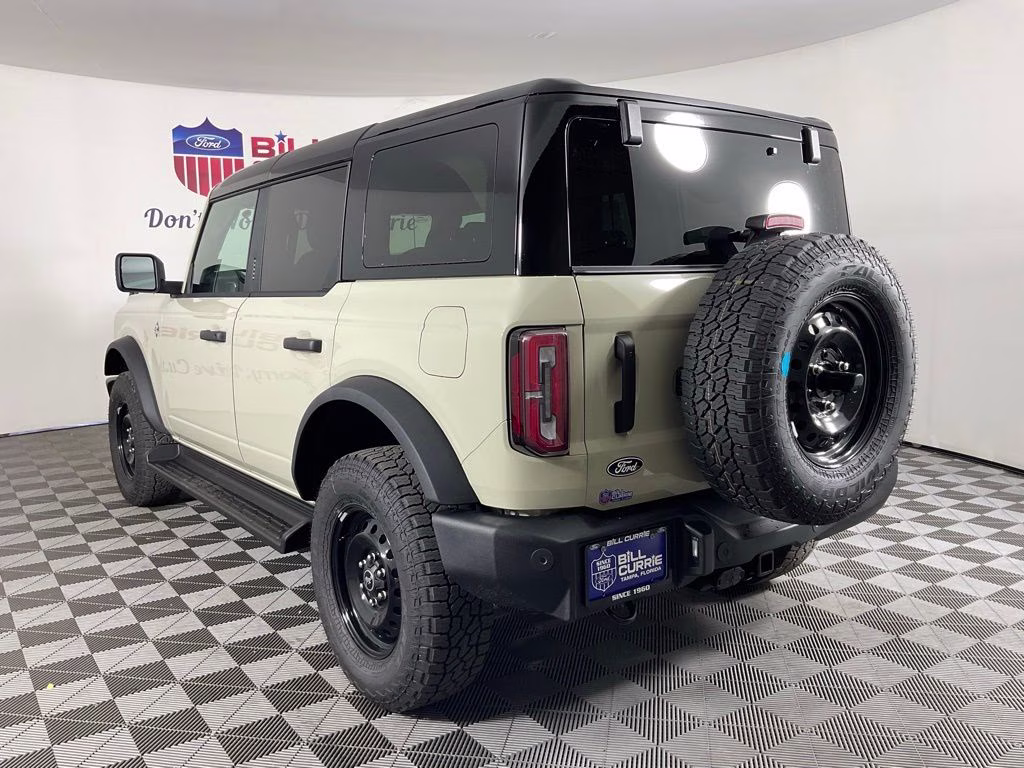 2026 Desert Sand Ford Bronco Outer Banks 4X4 SUV