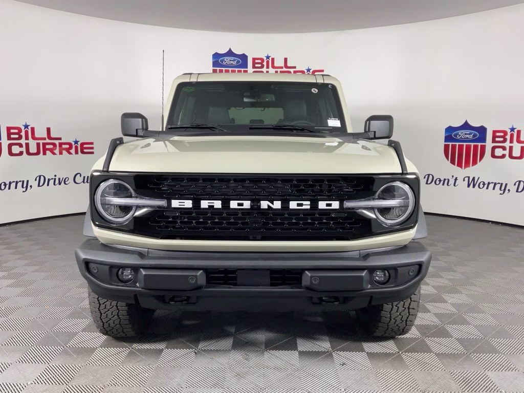 2026 Desert Sand Ford Bronco Outer Banks 4X4 SUV