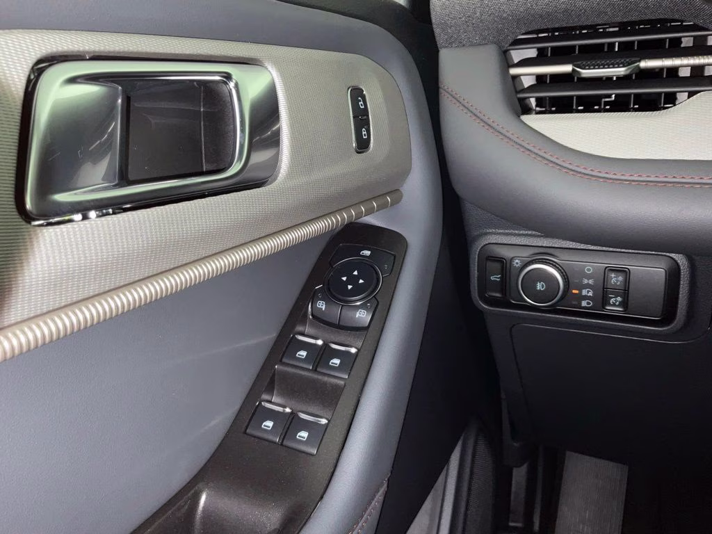 2026 Black Ford Explorer Active RWD SUV