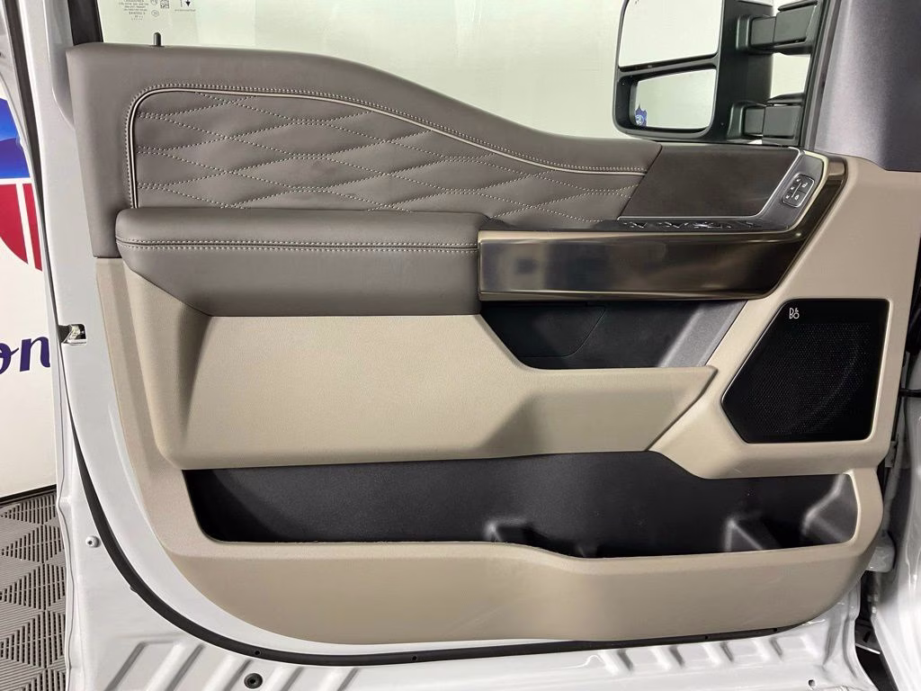 2026 Avalanche Ford Super Duty F-350 DRW Platinum 4X4 Truck