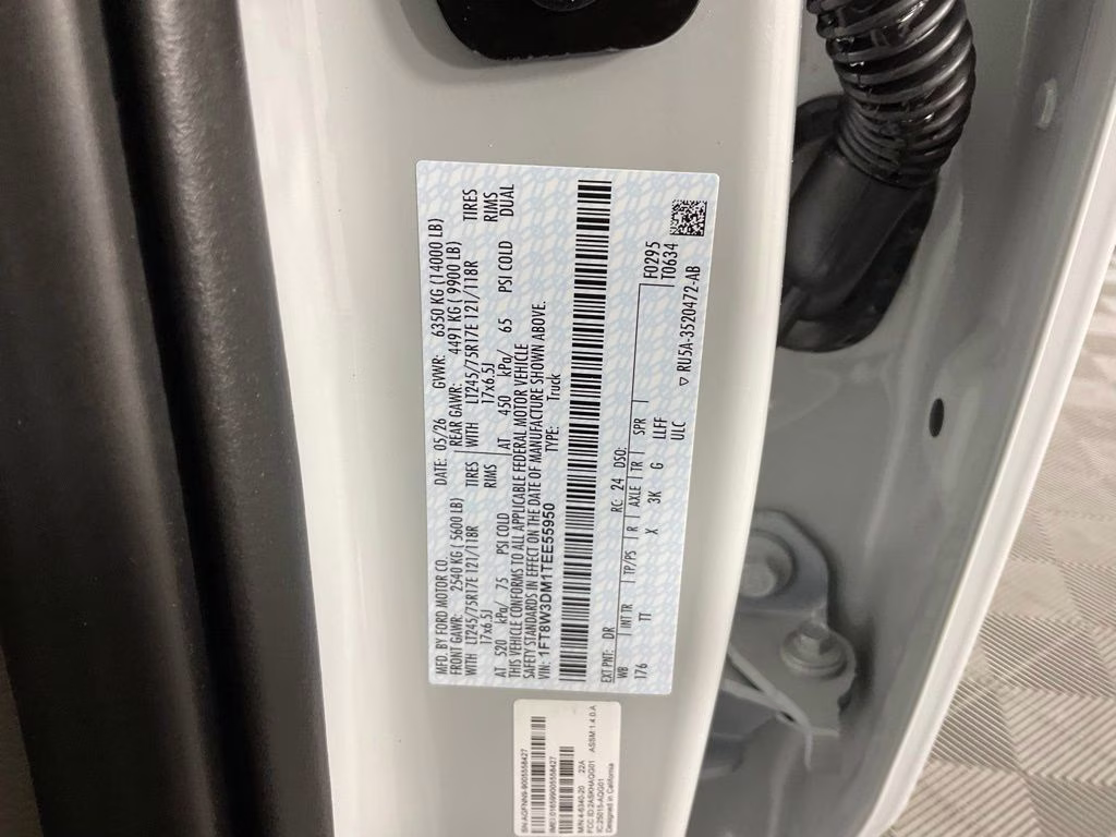 2026 Avalanche Ford Super Duty F-350 DRW Platinum 4X4 Truck