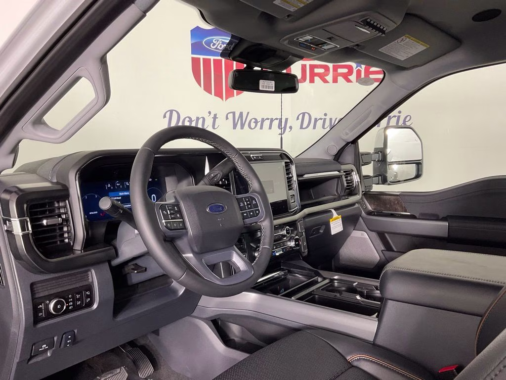 2026 Avalanche Ford Super Duty F-350 DRW Lariat 4X4 Truck