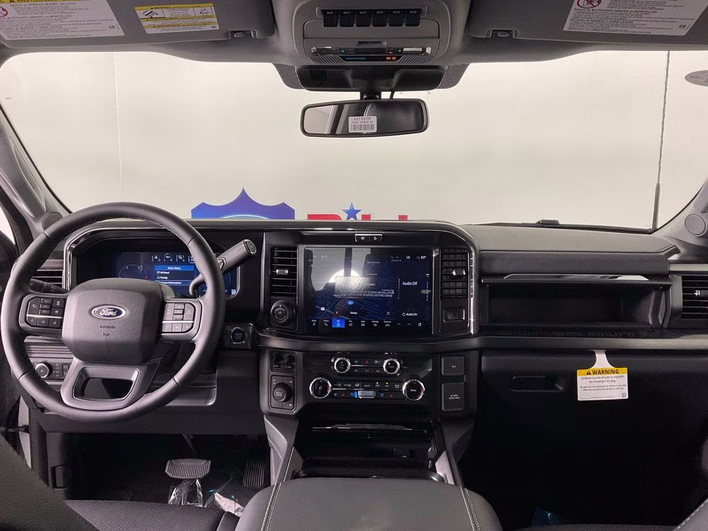 2026 Avalanche Ford Super Duty F-350 DRW Lariat 4X4 Truck