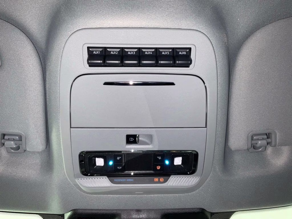 2026 Avalanche Ford Super Duty F-350 DRW Lariat 4X4 Truck