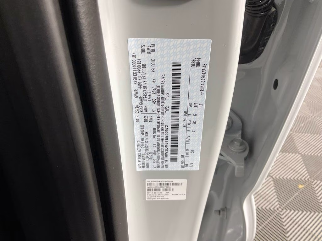 2026 Avalanche Ford Super Duty F-350 DRW Lariat 4X4 Truck