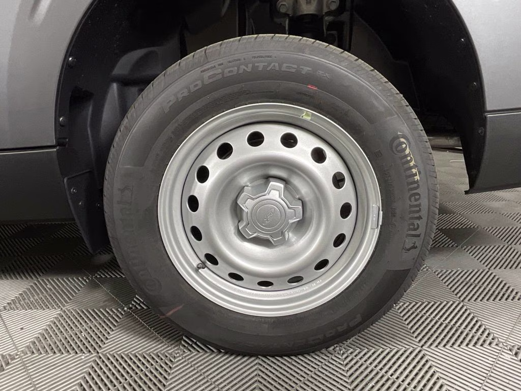 2026 Gray Metallic Ford Maverick XL FWD Truck
