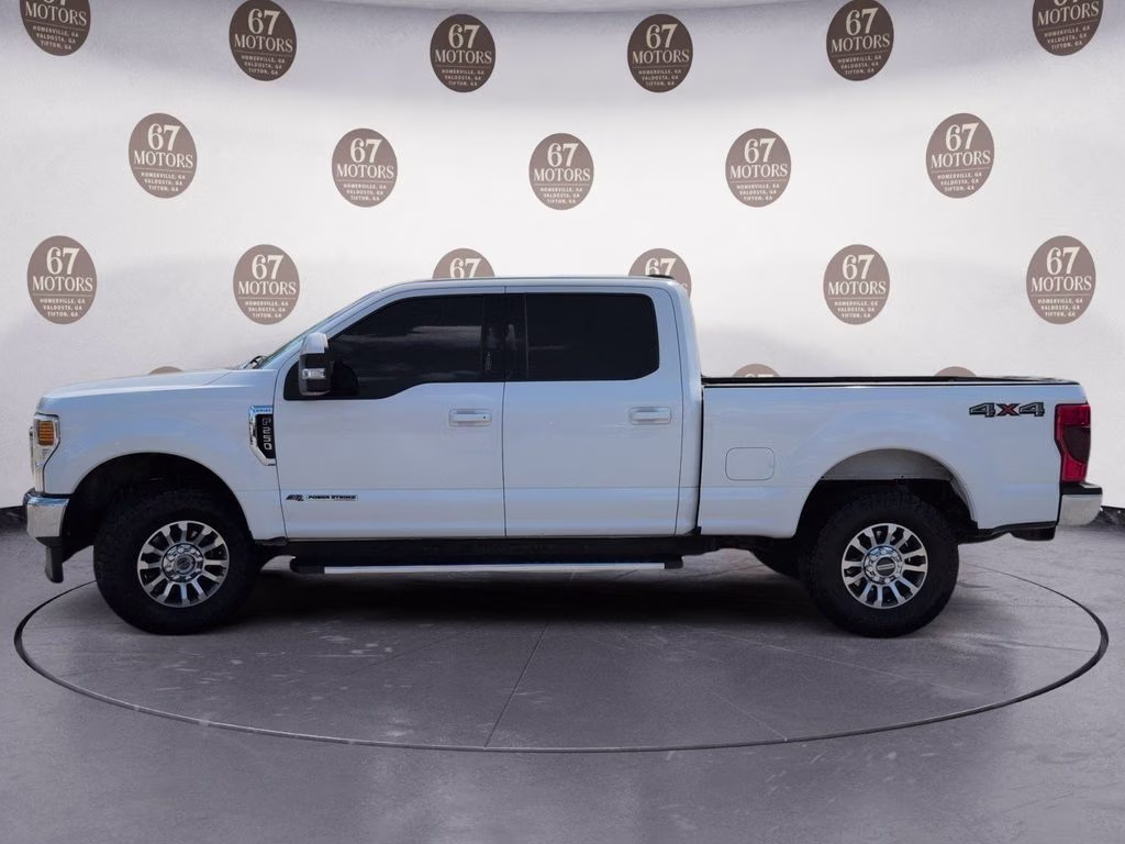 2020 Oxford White Ford Super Duty F-250 SRW Lariat 4X4 Truck