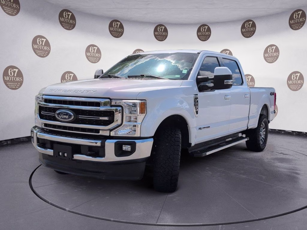 2020 Oxford White Ford Super Duty F-250 SRW Lariat 4X4 Truck