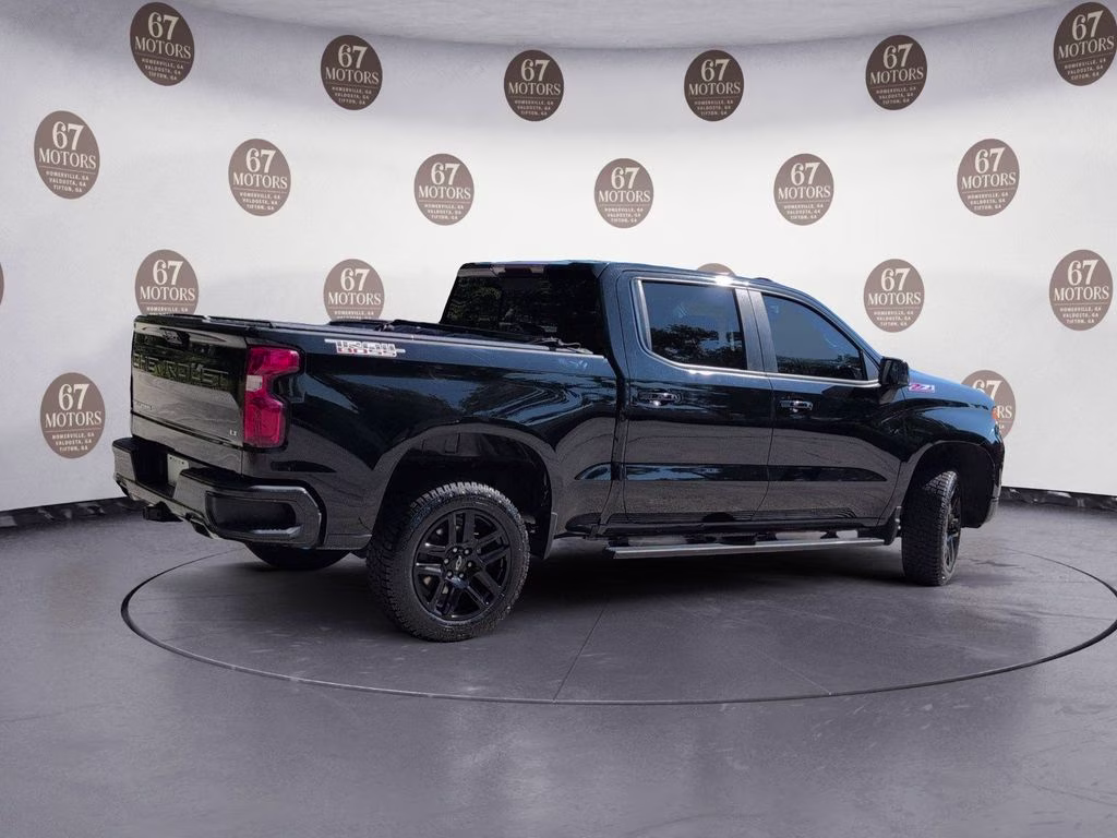 2024 Black Chevrolet Silverado 1500 LT Trail Boss 4X4 Truck