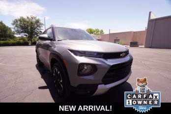 2023 Sterling Gray Metallic Chevrolet Trailblazer LT AWD SUV