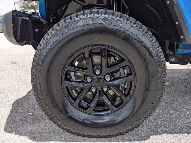 2021 Hydro Blue Pearlcoat Jeep Gladiator Sport 4X4 Truck