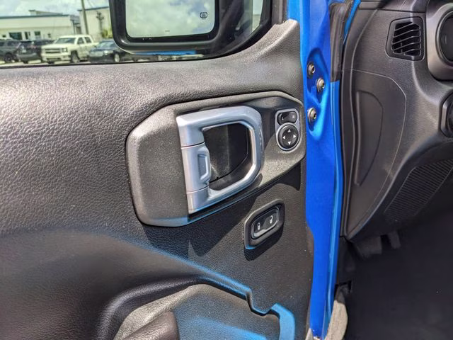 2021 Hydro Blue Pearlcoat Jeep Gladiator Sport 4X4 Truck
