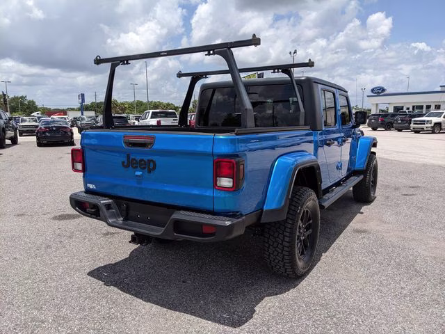 2021 Hydro Blue Pearlcoat Jeep Gladiator Sport 4X4 Truck