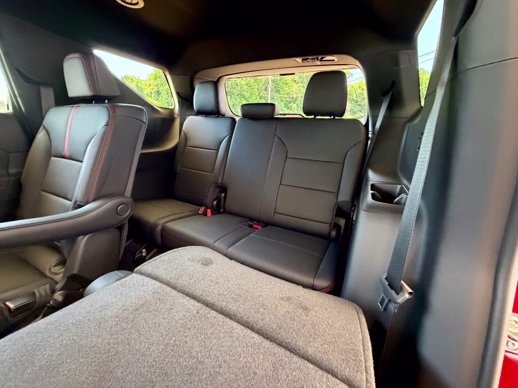 2026 Radiant Red Tintcoat Chevrolet Traverse FWD RS FWD SUV
