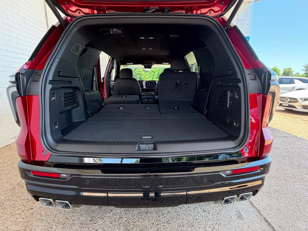 2026 Radiant Red Tintcoat Chevrolet Traverse FWD RS FWD SUV