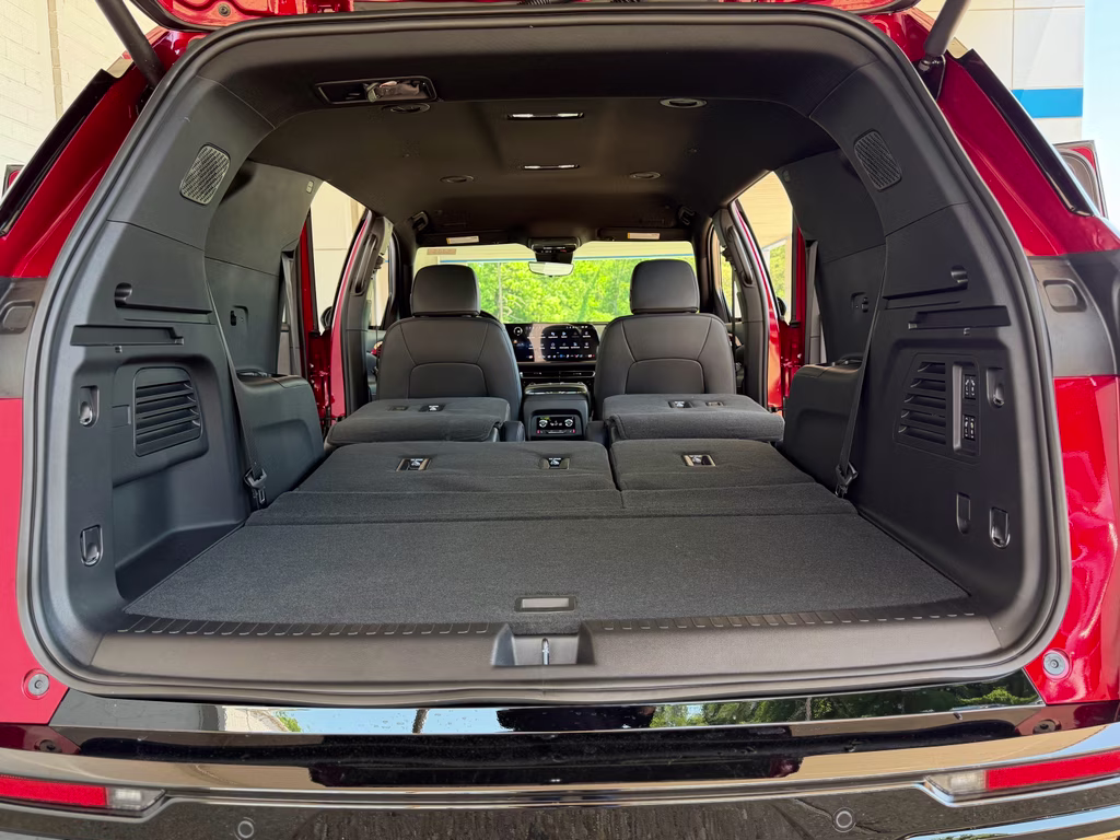 2026 Radiant Red Tintcoat Chevrolet Traverse FWD RS FWD SUV