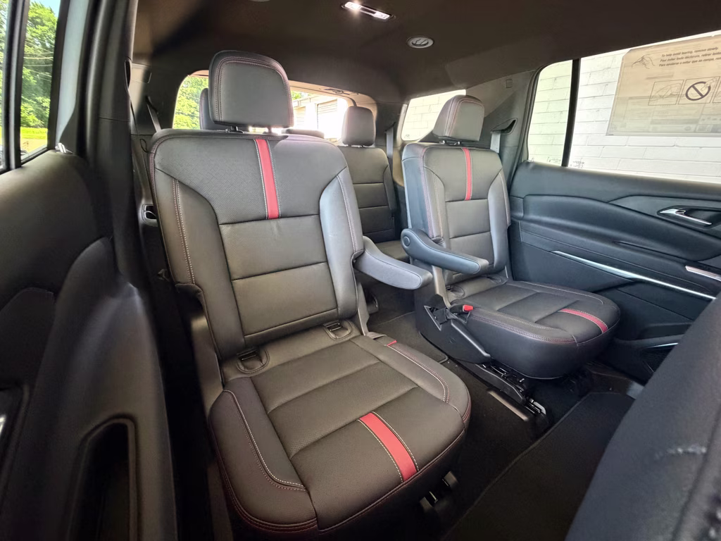 2026 Radiant Red Tintcoat Chevrolet Traverse FWD RS FWD SUV