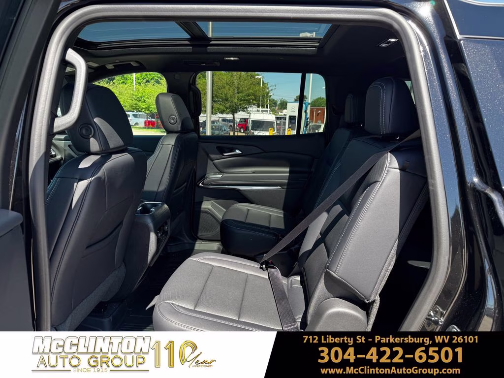 2026 Mosaic Black Metallic Chevrolet Traverse LT AWD SUV
