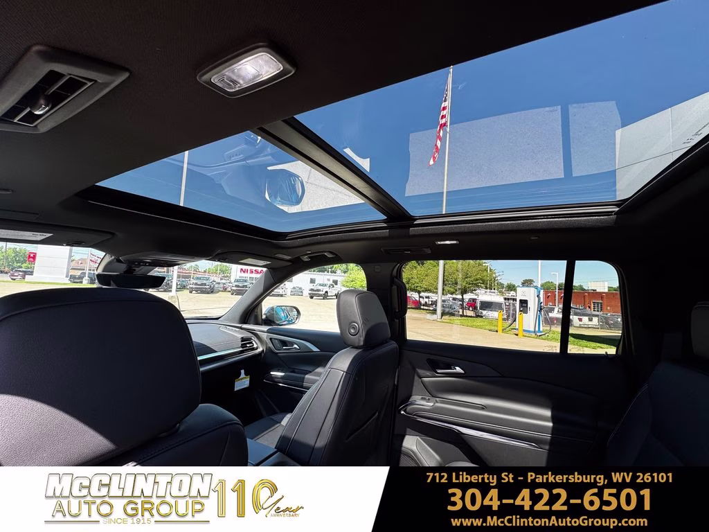 2026 Mosaic Black Metallic Chevrolet Traverse LT AWD SUV