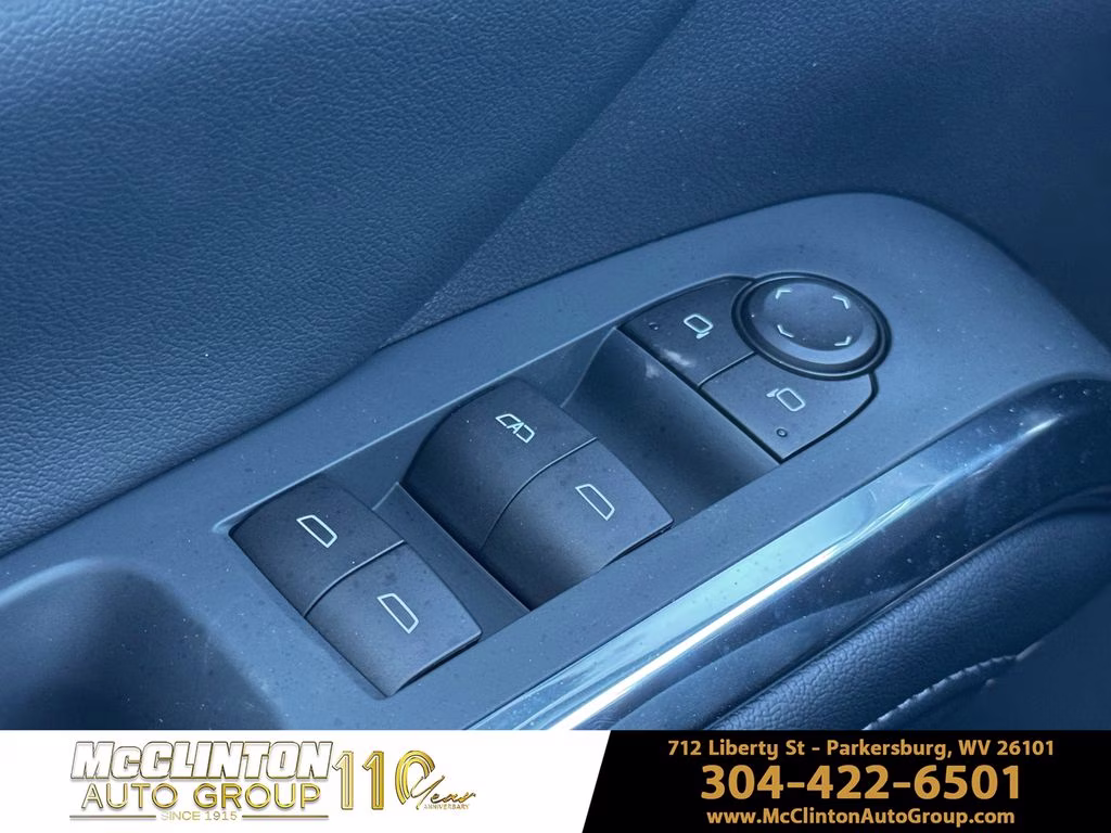 2026 Mosaic Black Metallic Chevrolet Traverse LT AWD SUV