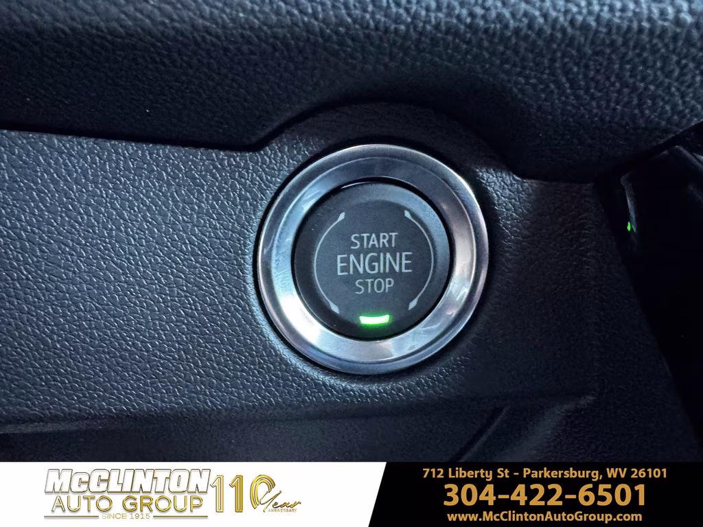 2026 Mosaic Black Metallic Chevrolet Traverse LT AWD SUV