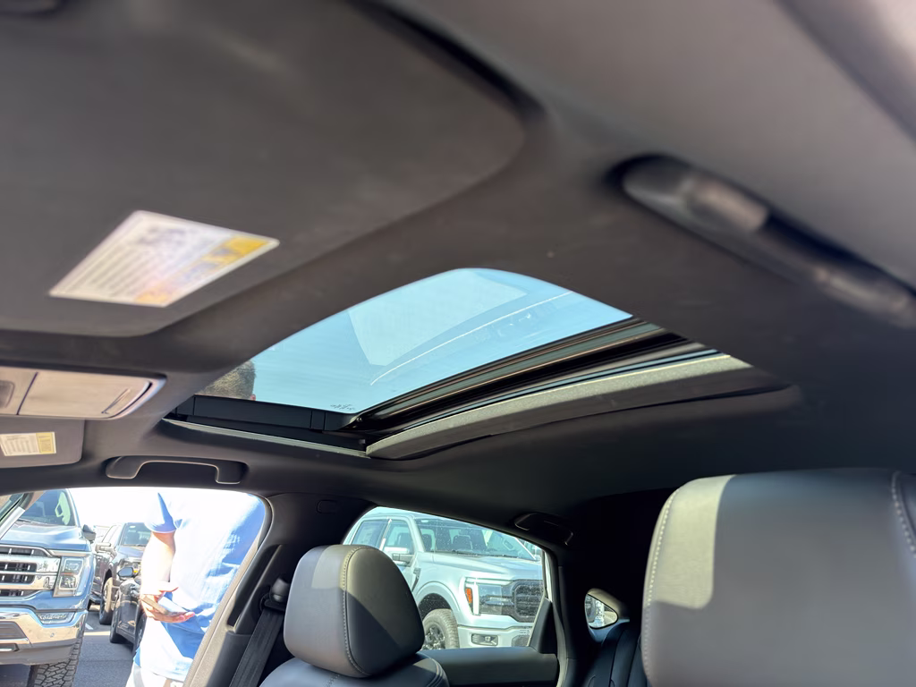2022 Platinum White Pearl Honda Civic Sport Touring FWD Hatchback