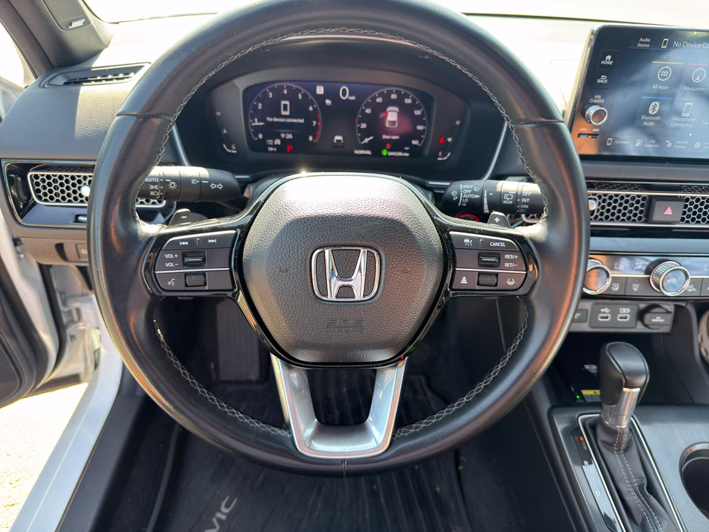 2022 Platinum White Pearl Honda Civic Sport Touring FWD Hatchback