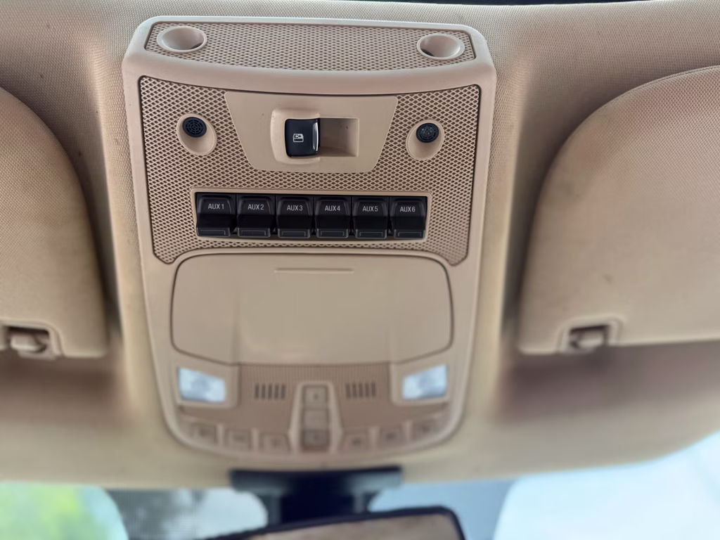 2017 WHITE PLATINUM MET TRI-COAT Ford Super Duty F-250 SRW Lariat 4X4 Truck