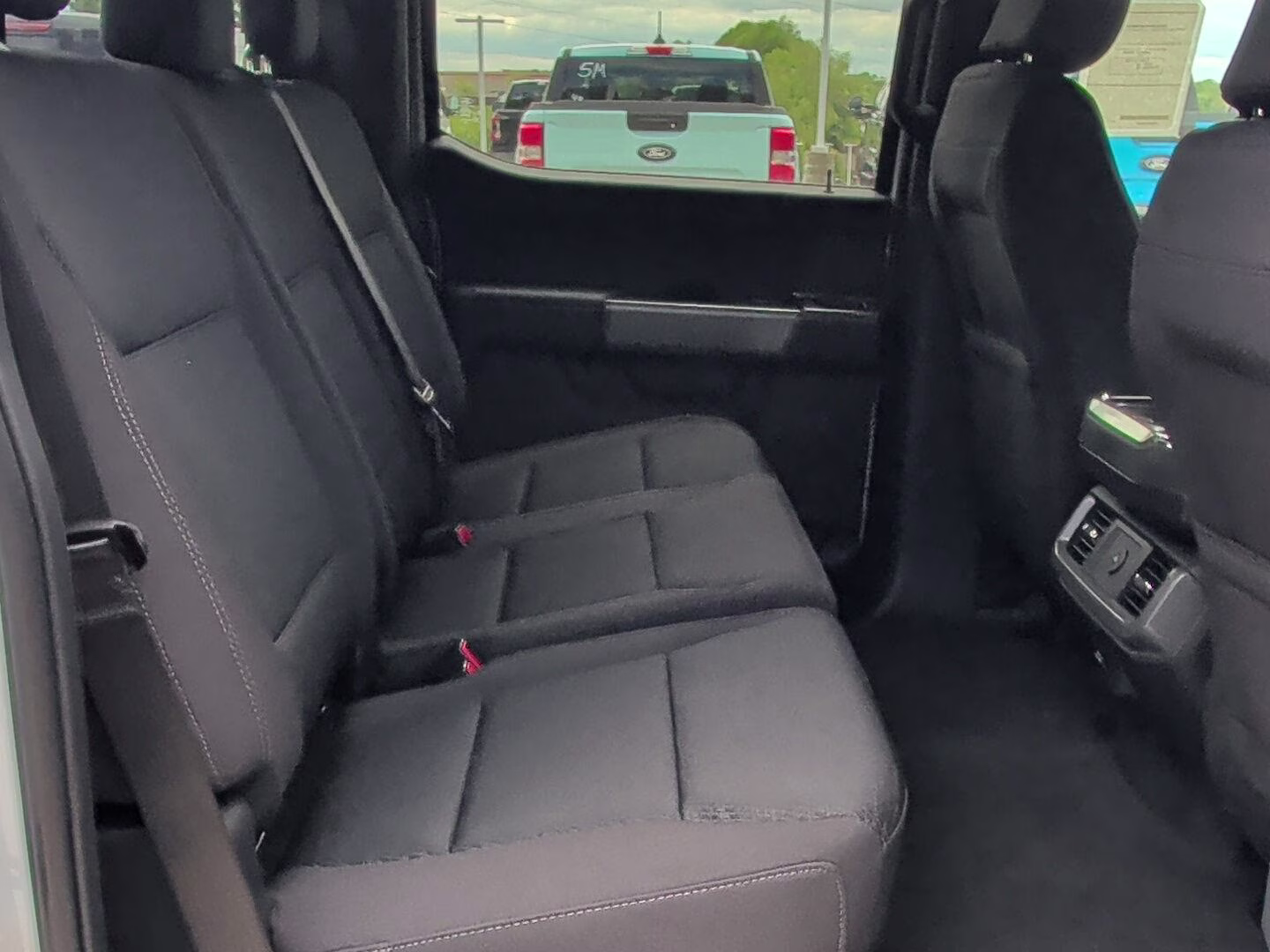 2026 Oxford White Ford F-150 XLT 4X4 Truck