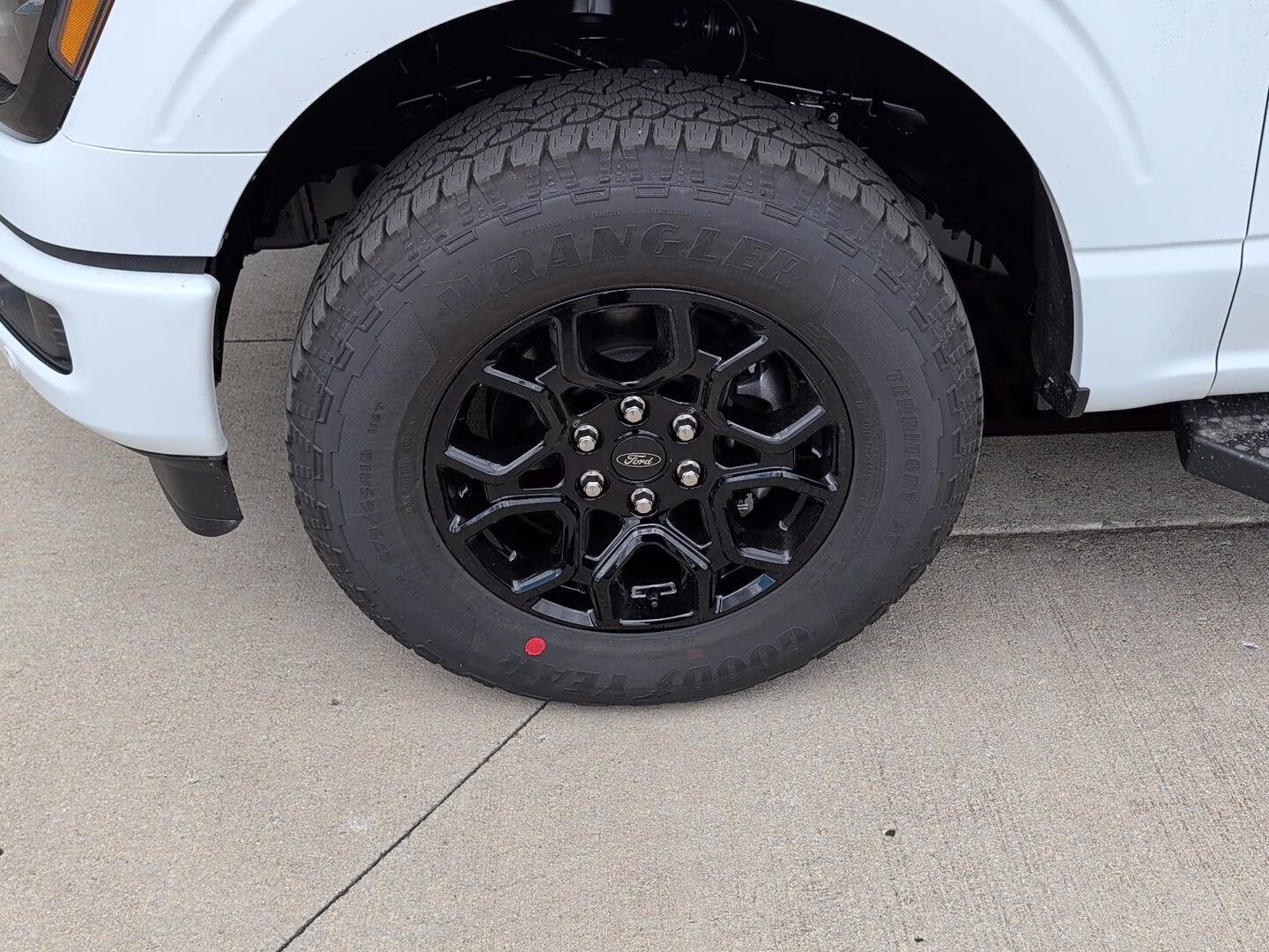 2026 Oxford White Ford F-150 XLT 4X4 Truck