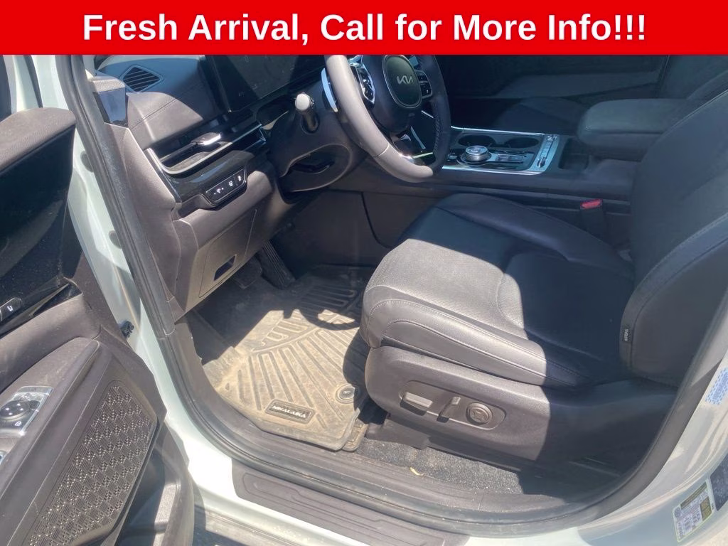 2025 Ivory Silver Kia Carnival Hybrid SX Prestige FWD Van