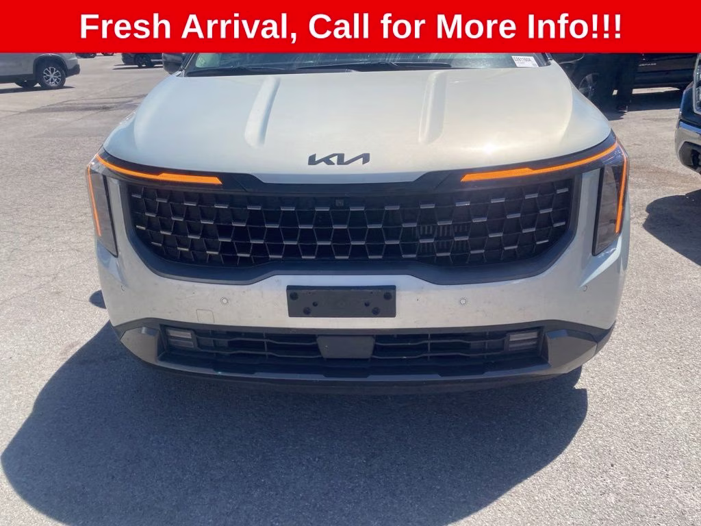 2025 Ivory Silver Kia Carnival Hybrid SX Prestige FWD Van