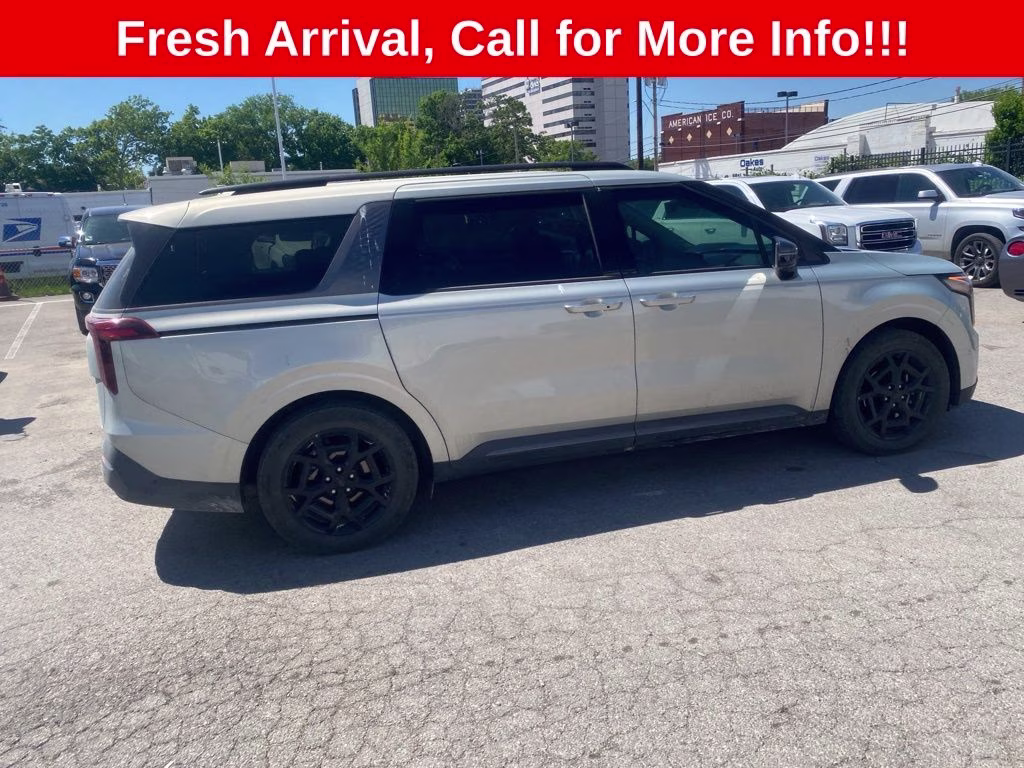2025 Ivory Silver Kia Carnival Hybrid SX Prestige FWD Van