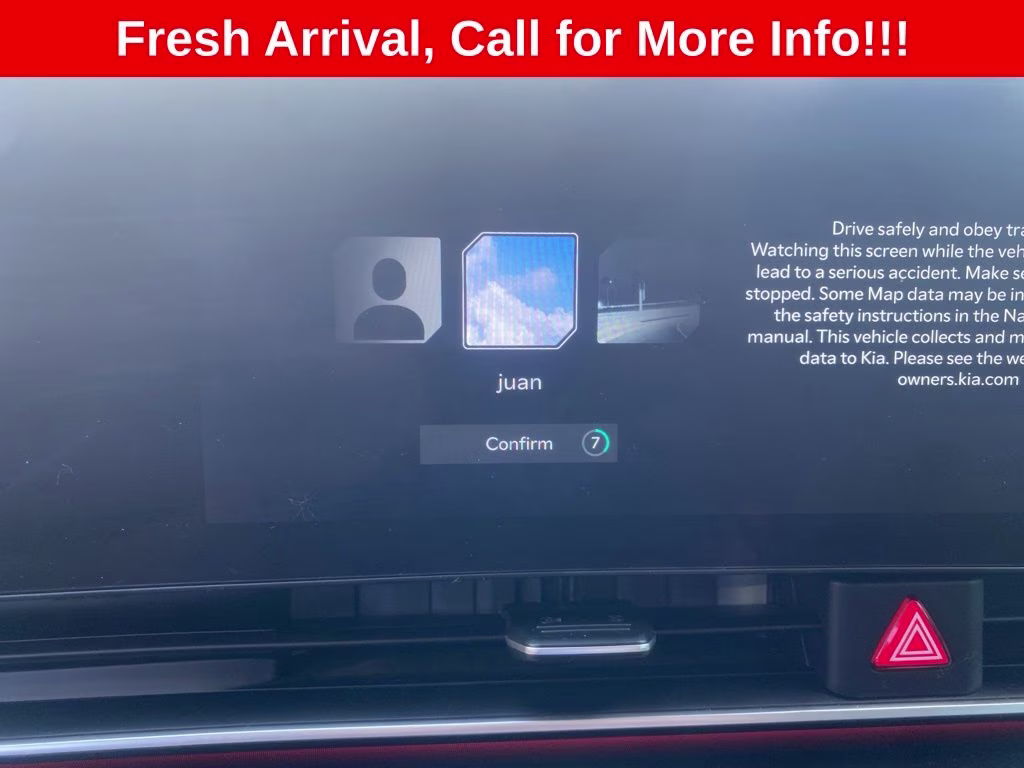 2025 Ivory Silver Kia Carnival Hybrid SX Prestige FWD Van