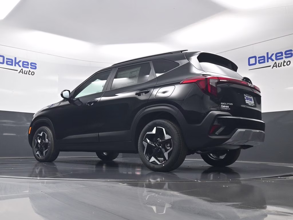 2026 Fusion Black Kia Seltos S AWD SUV