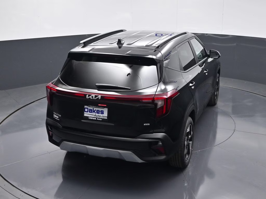2026 Fusion Black Kia Seltos S AWD SUV