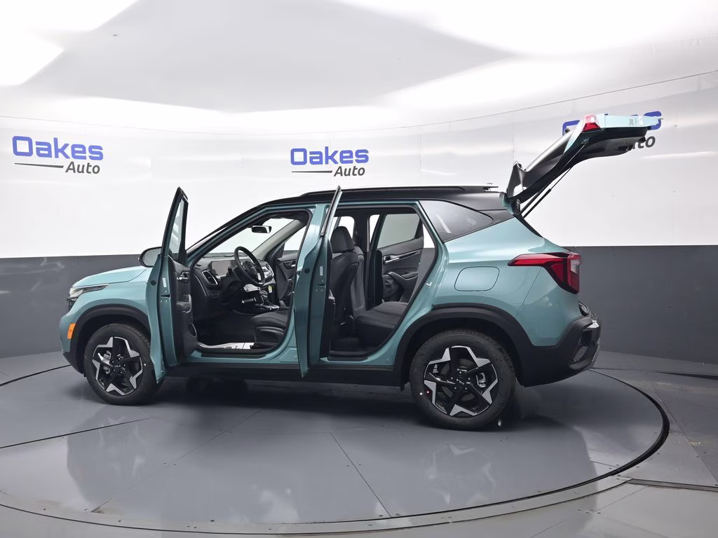 2026 Pluton Blue/Black Roof Kia Seltos S AWD SUV