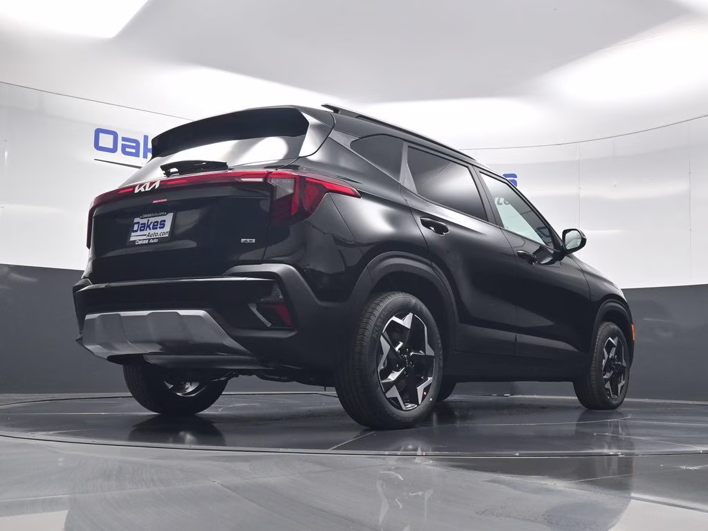2026 Fusion Black Kia Seltos S AWD SUV