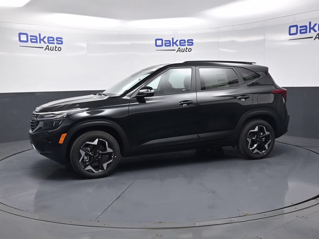 2026 Fusion Black Kia Seltos S AWD SUV