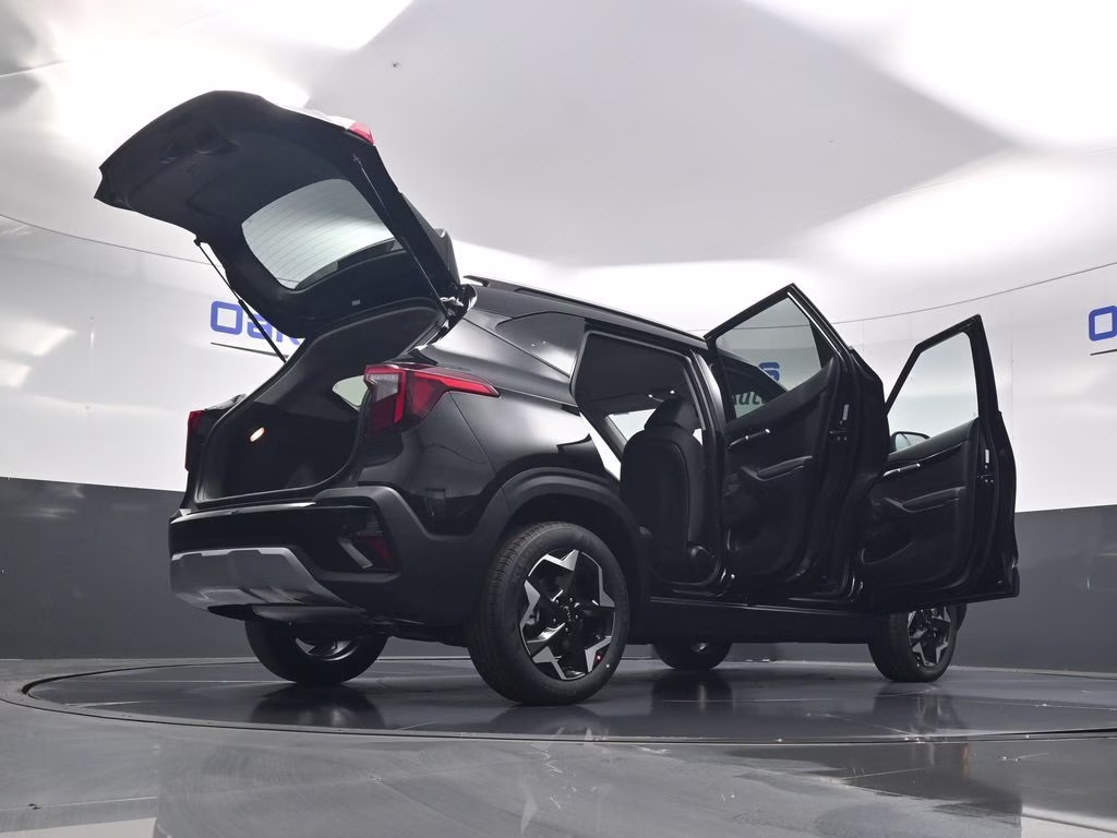 2026 Fusion Black Kia Seltos S AWD SUV