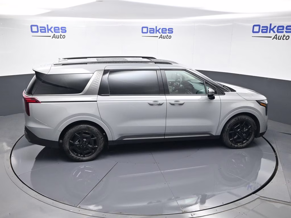 2026 Ceramic Silver Kia Carnival Hybrid SX Prestige FWD Van