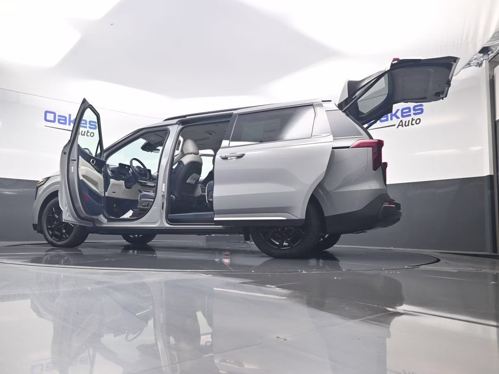 2026 Ceramic Silver Kia Carnival Hybrid SX Prestige FWD Van