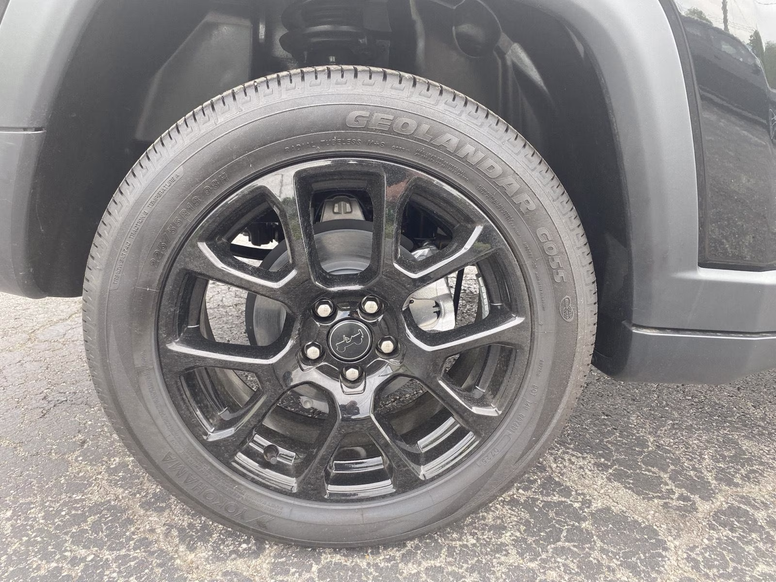 2026 Diamond Black Crystal Pearlcoat Jeep Compass Latitude 4X4 SUV