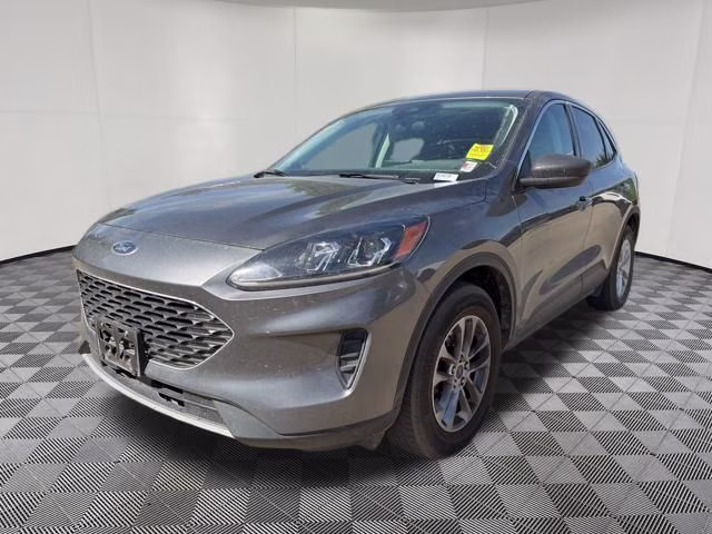 2022 Gray Metallic Ford Escape SE AWD SUV